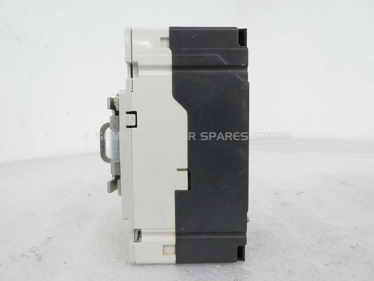 Used Eaton E125B Circuit Breaker Lot of 4 EGB2040FFG EGB3030FFG EGB3060FFG Working