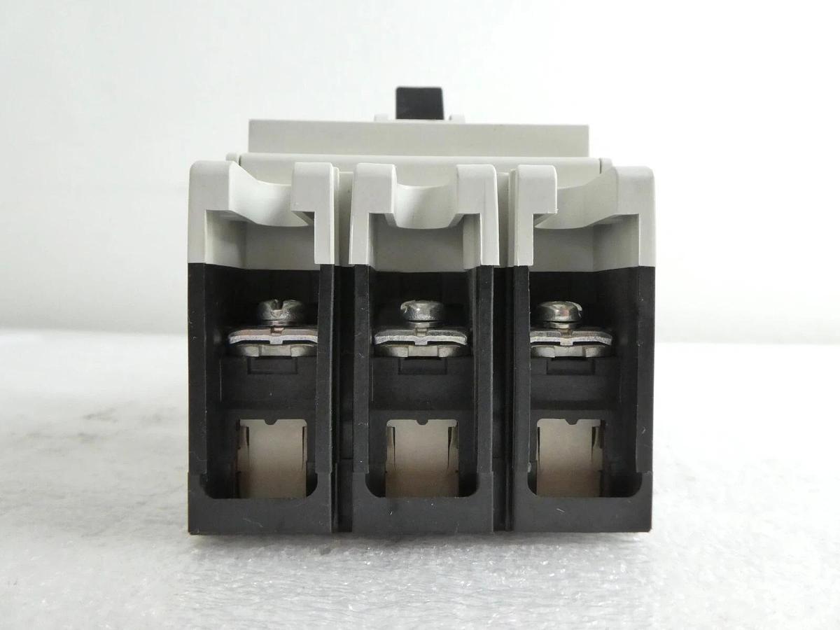Used Mitsubishi NF100-SRU NV100-SRU Circuit Breaker Reseller Lot of 11 Working
