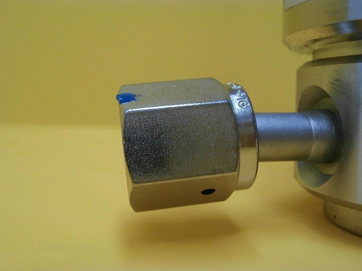 Used APTech AP1006SV 2PW FV4 FV4 Manual Regulator Valve Used Working
