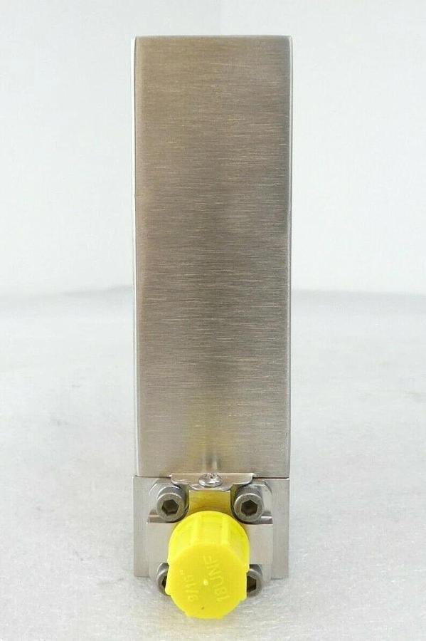 UNIT Instruments UFC-8100 Mass Flow Controller MFC 30SLM N2 Mattson 37100440 New