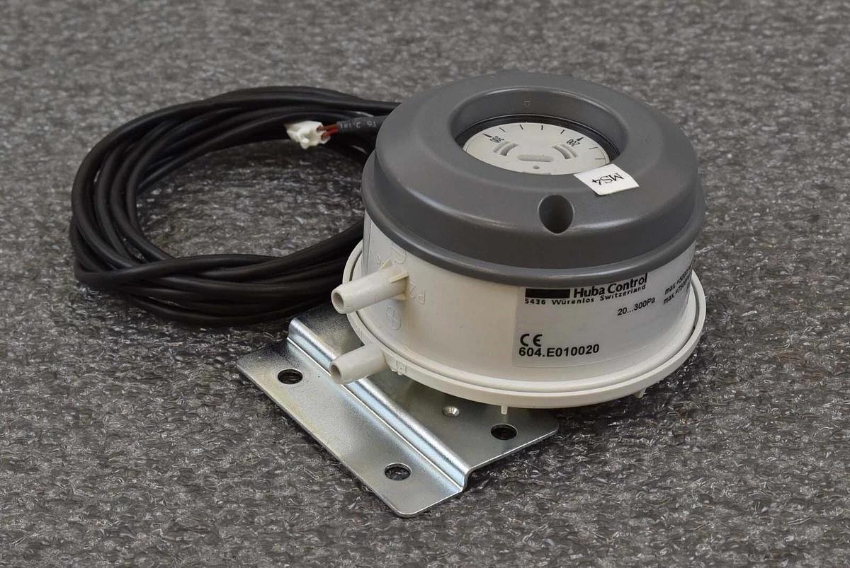 Used Huba Control 604.E010020 Adjustable Direct Pressure Control Switch 20-300Pa