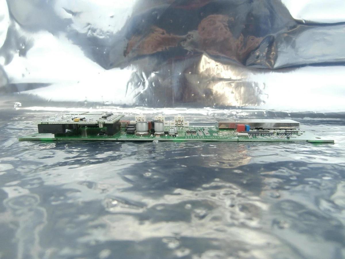 Used Edwards D37208202 Flash Module PCB iQDP Series 801-1047-01 Used Working