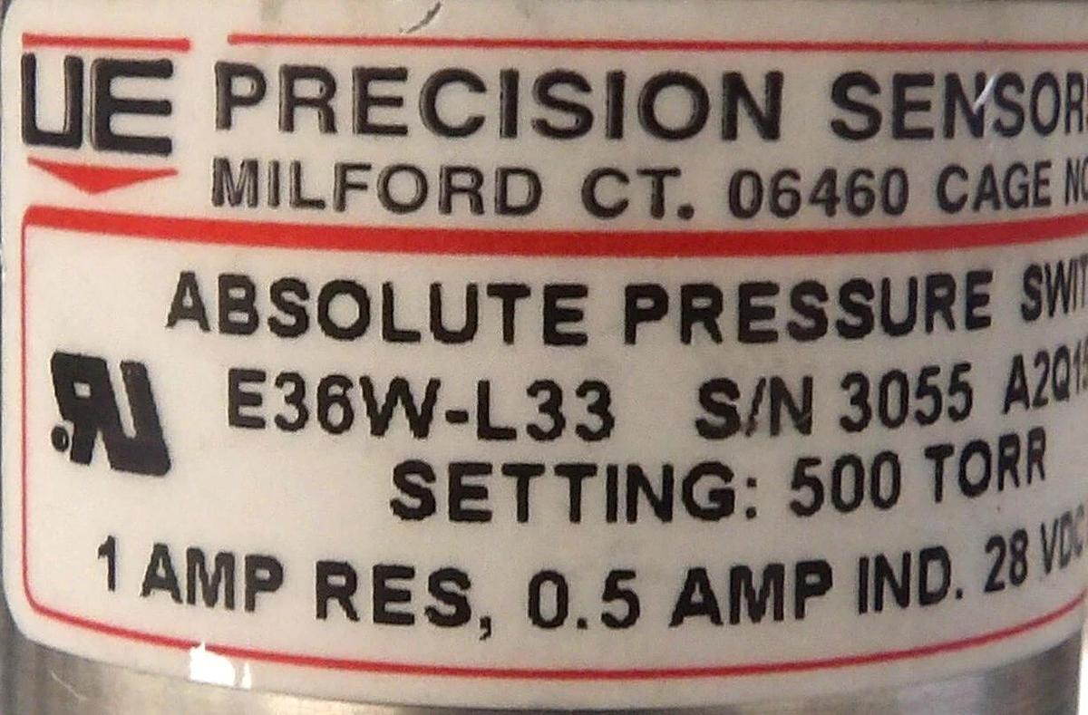 Used UE Precision Sensors E36W-L33 E36W-L50 Pressure Switch Lot of 10 Working