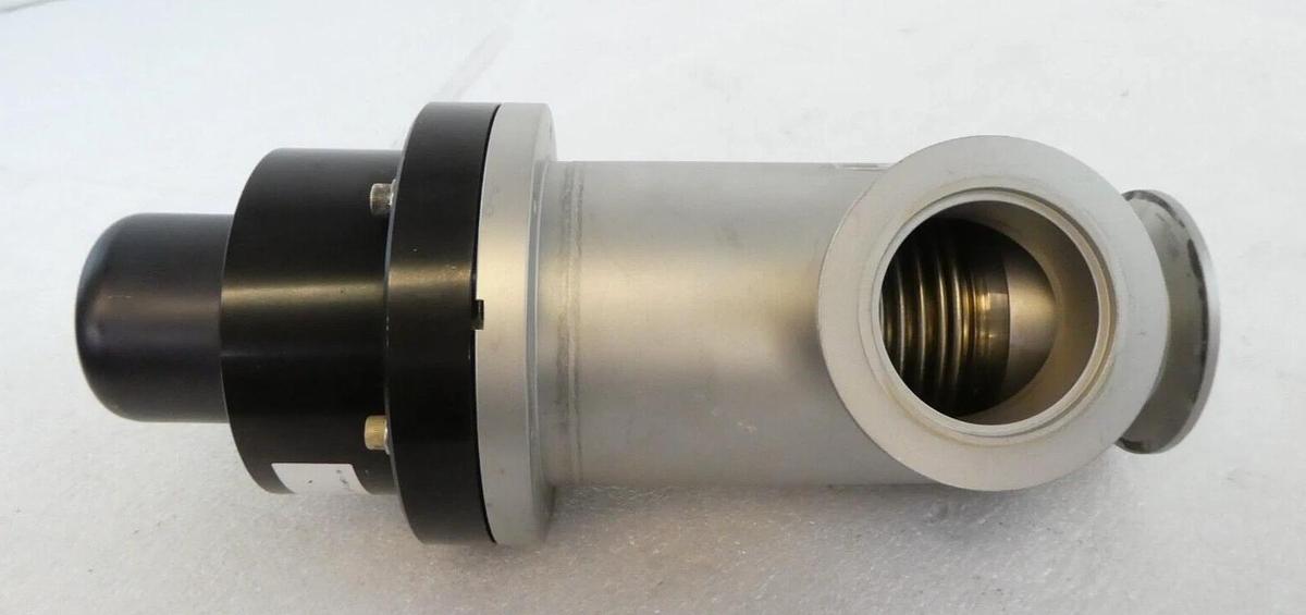 Used MKS Instruments 93-2782 Vacuum Right Angle Pneumatic Valve Working Surplus