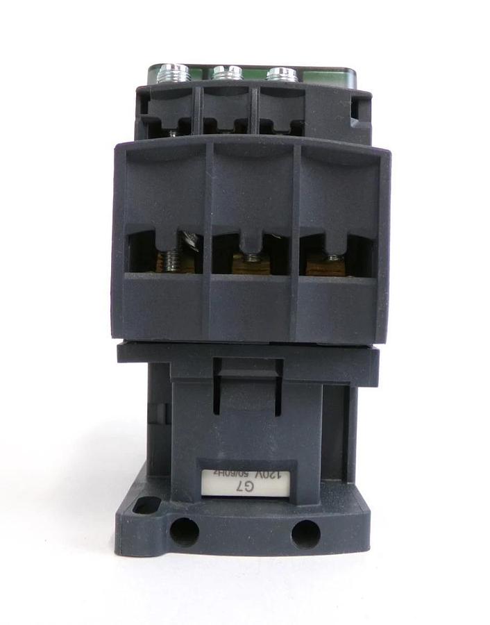 Schneider Electric LC1D326G7 Contactor LC1D TeSys Deca Reseller Lot of 4 New