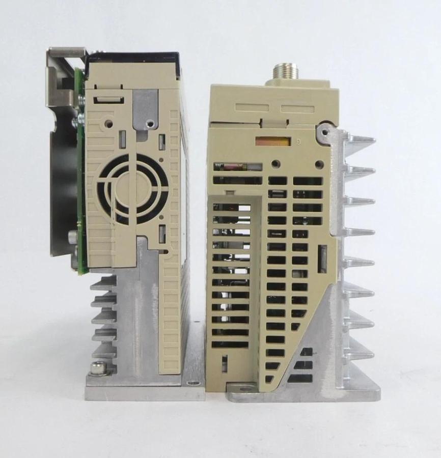 Used Yaskawa Electric SGDH-01BEY222 SGDH-01AE Servo Driver SERVOPACK Lot of 7 Working