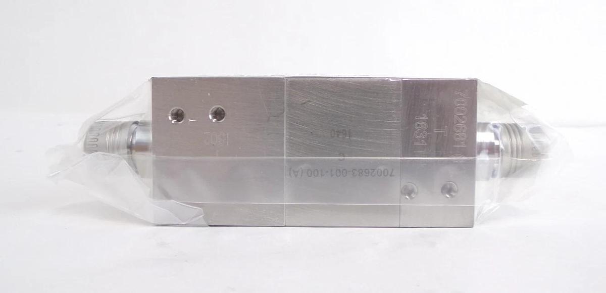 Brooks Instrument GF100C-105747 Mass Flow Controller MFC 10 SCCM N2 New