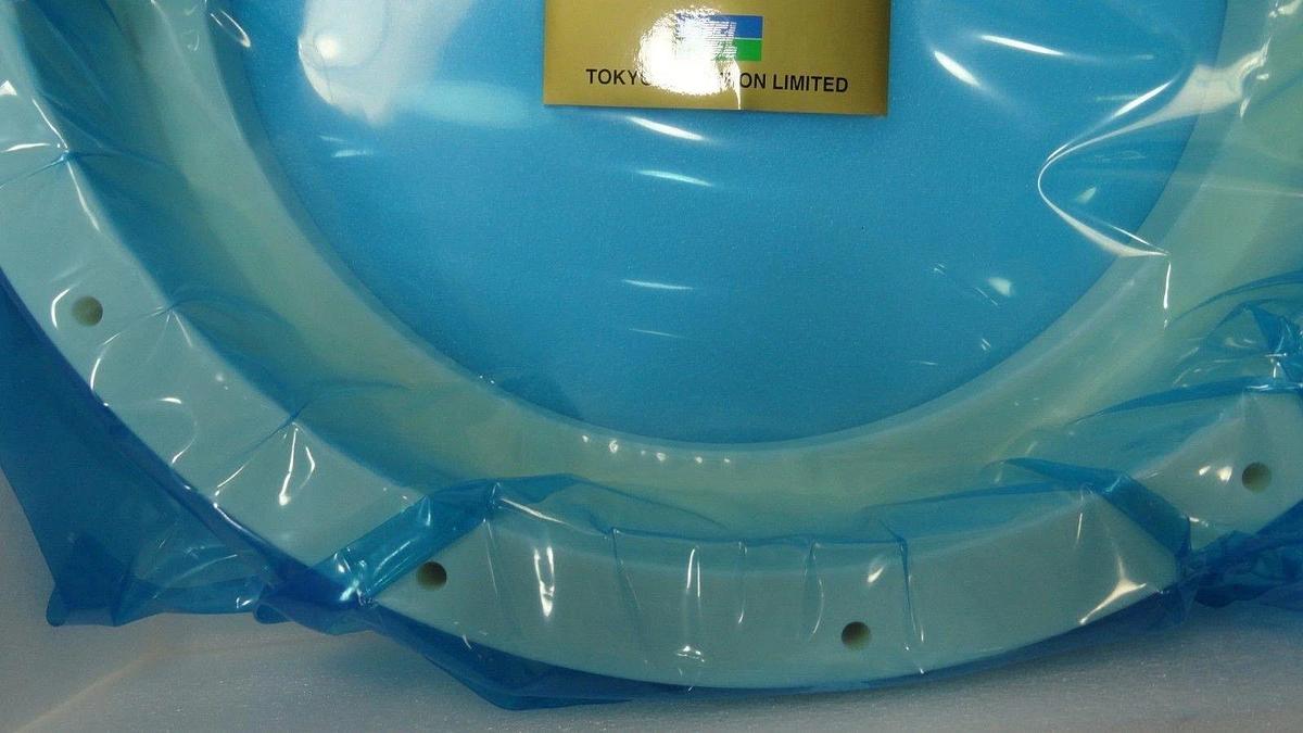 TEL Tokyo Electron ES3D05-250476-V1 Holder Insulator 290-381-9Q New Surplus