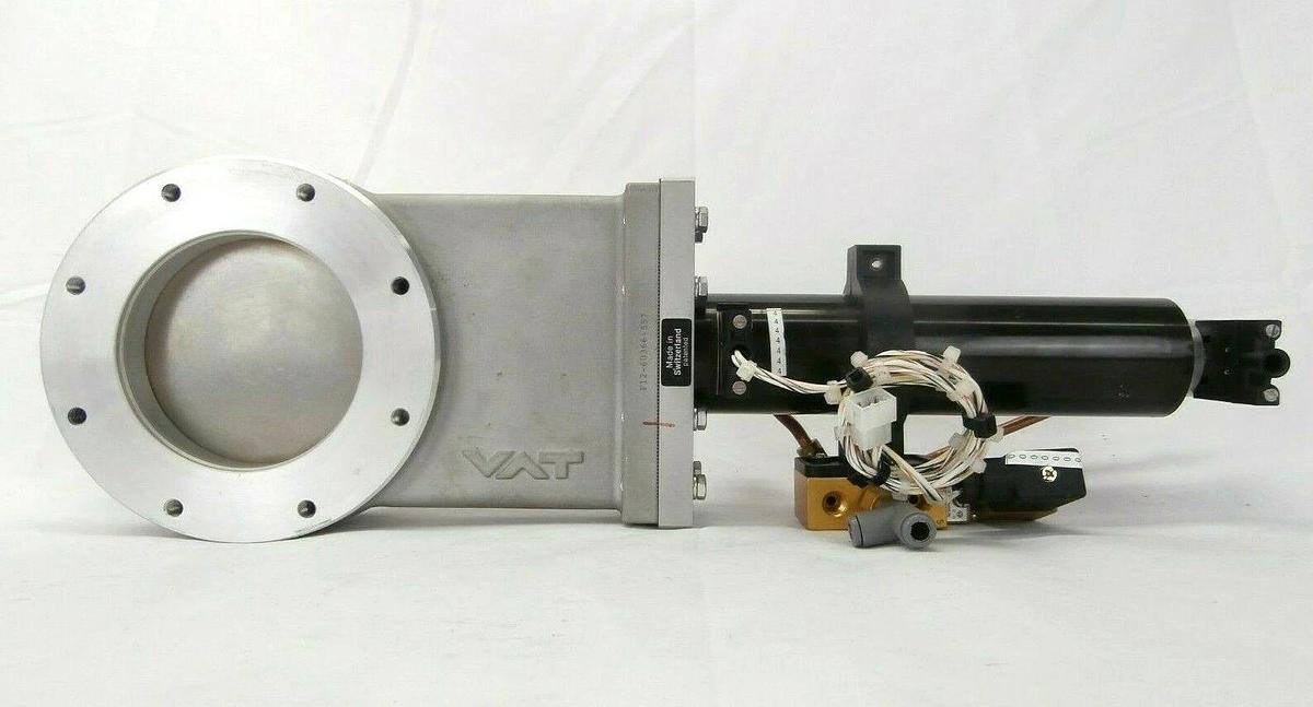 Used VAT F12-60366 Pneumatic Gate Valve 4" Plasma-Therm SLR 770 Working Spare