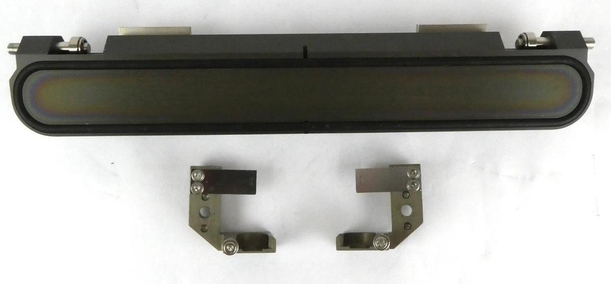 Used AMAT Applied Materials 0240-76511 5000 Cleanroom Slit Valve "S" 520 Chemraz