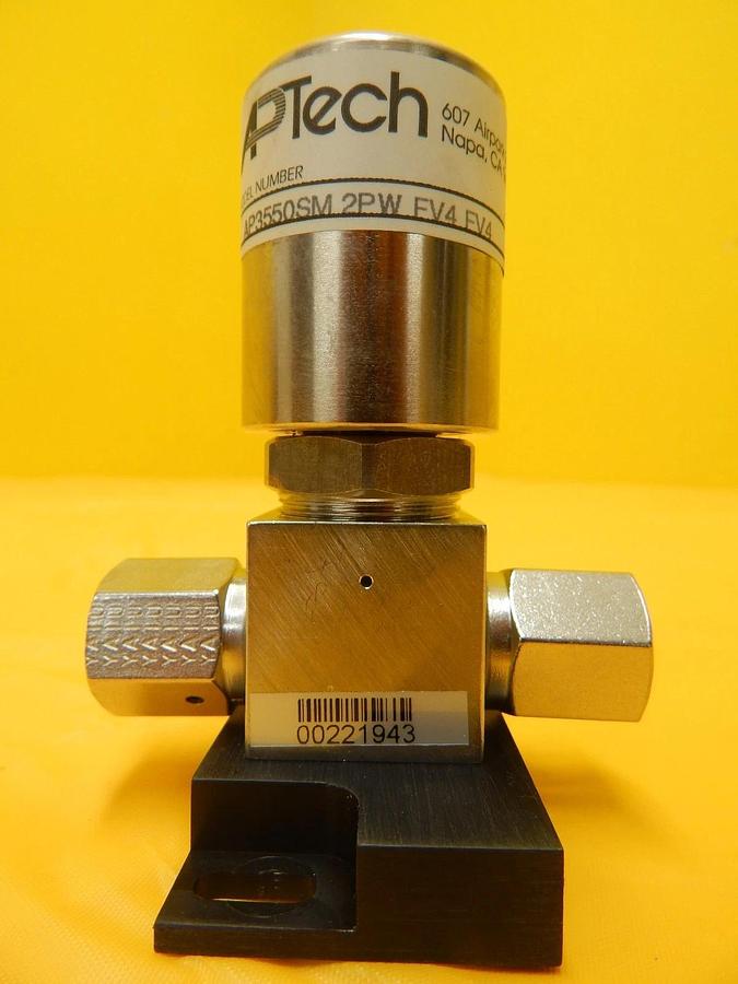 Used APTech AP3550SM 2PW FV4 FV4 Springless Diaphragm Valve Lot of 2 Used Working