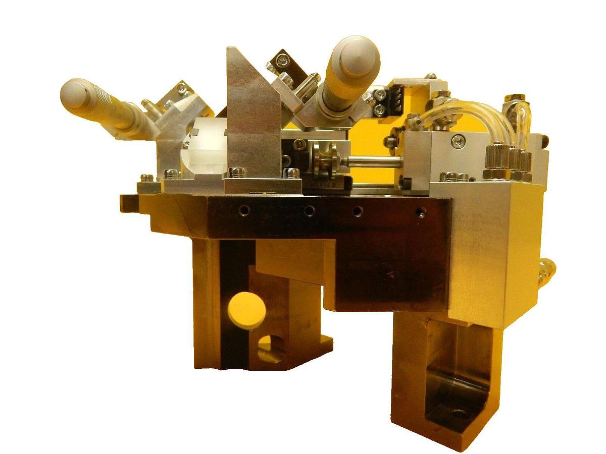 Used Nikon Precision Laser Lens Alignment Block Optics Assembly OPTISTATION 7 Working