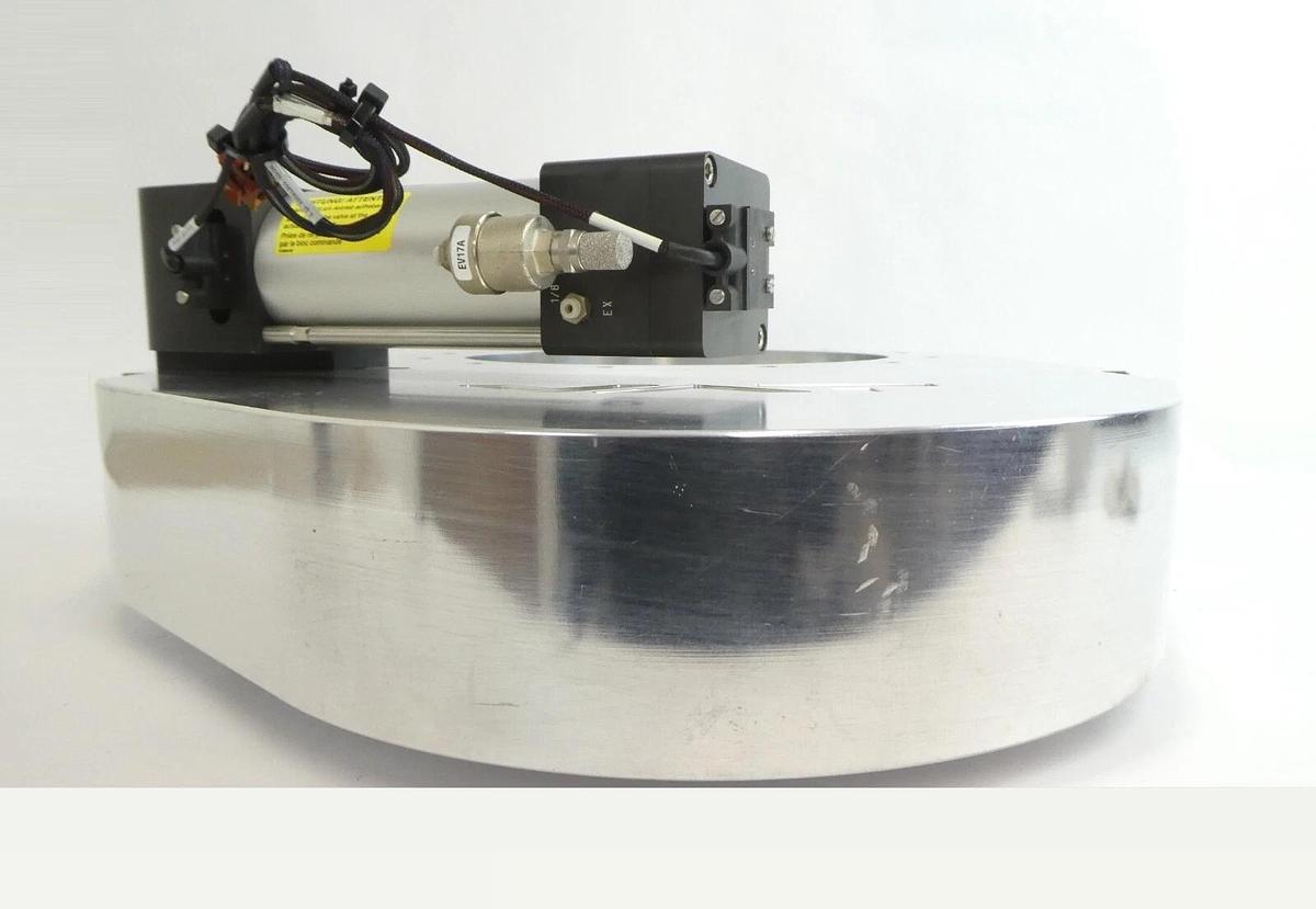 Used VAT 92548-PA21-AAK2 Pneumatic Pendulum Valve Assembly Aluminum Working Surplus