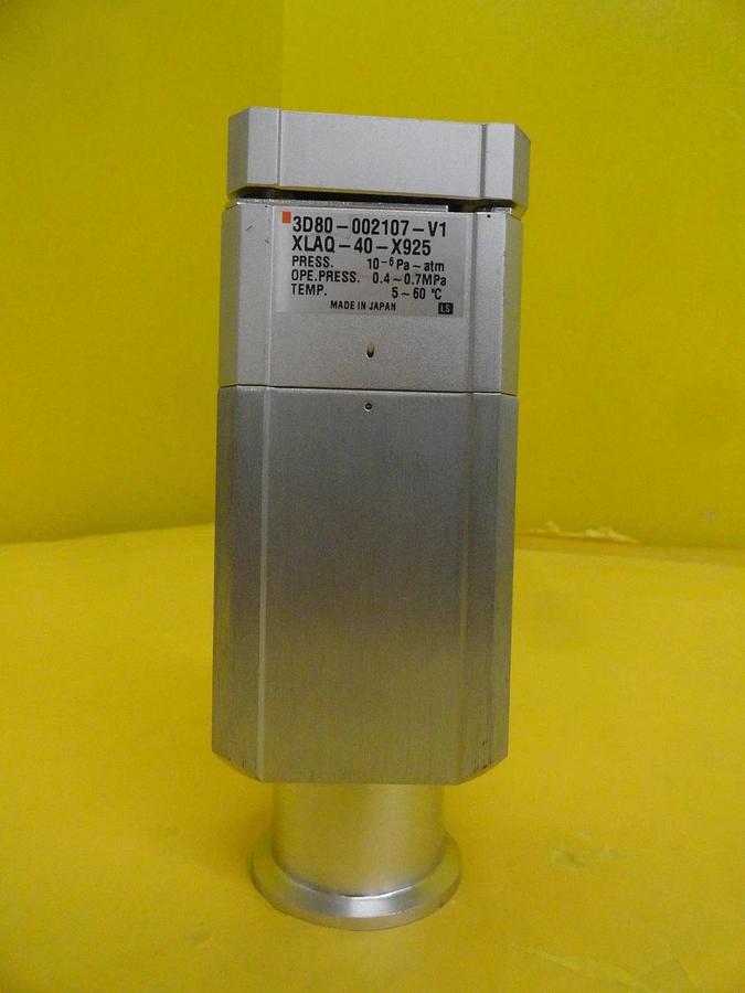 Used SMC XLAQ-40-X925 Vacuum Angle Isolation Valve TEL 3D80-002107-V1 Used Working