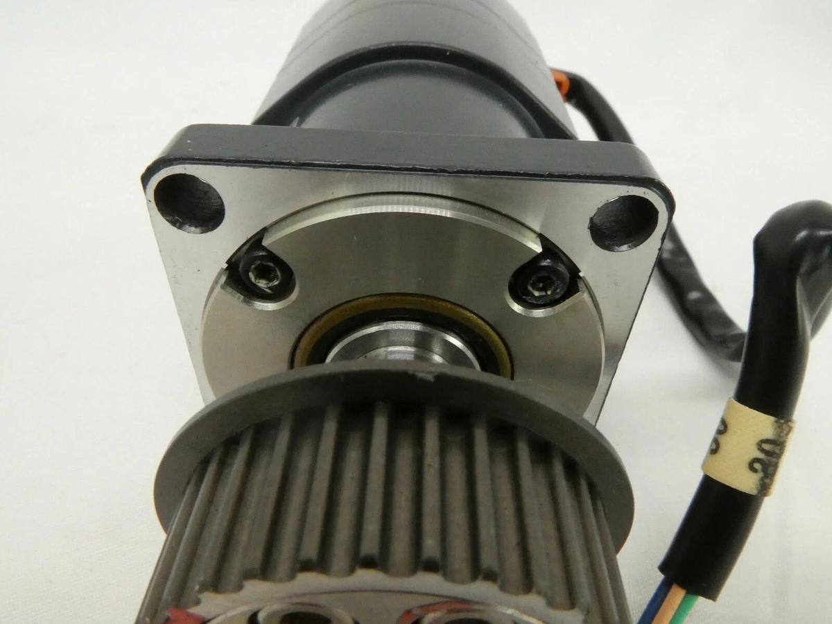 Used Harmonic Drive RP-11-250-5B Hi-T Drive Step Motor PH544-NB-C2 Nikon NSR Working