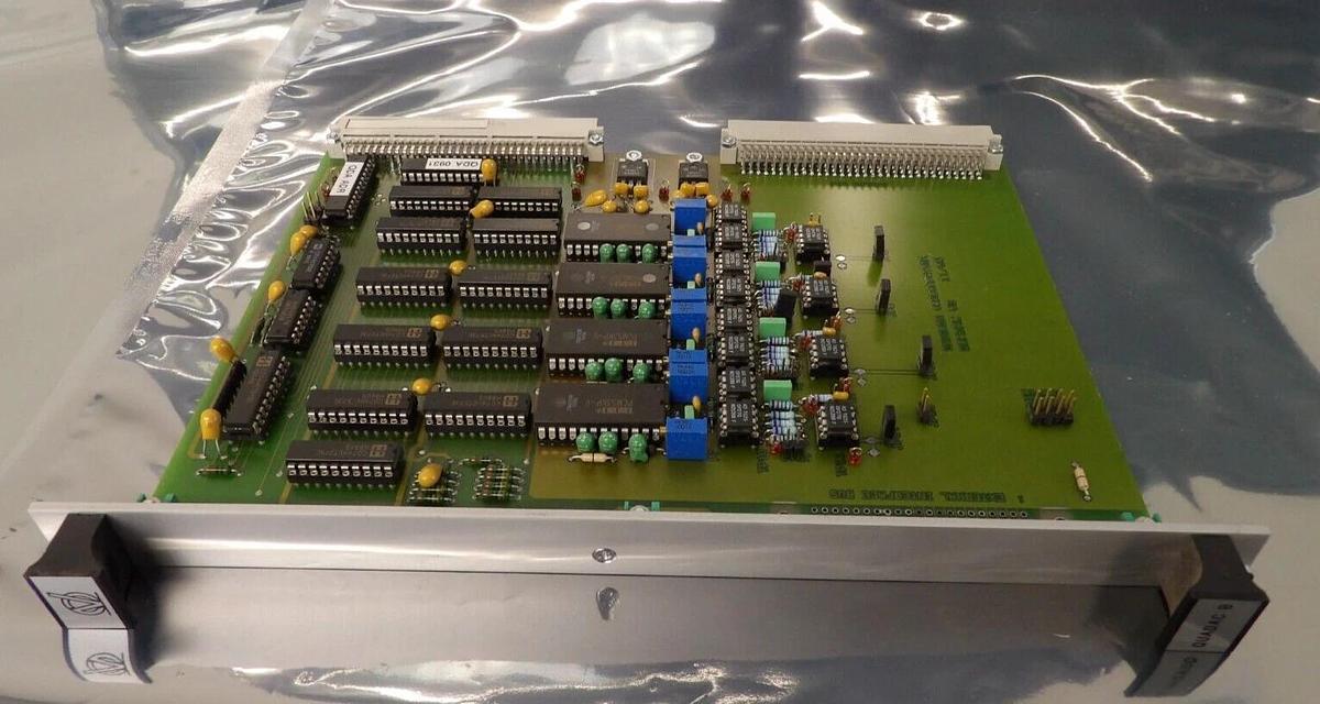 Used Omicron Vakuumphysik Quadac V3 SPM CU PCB Assembly Quadac B Working Surplus