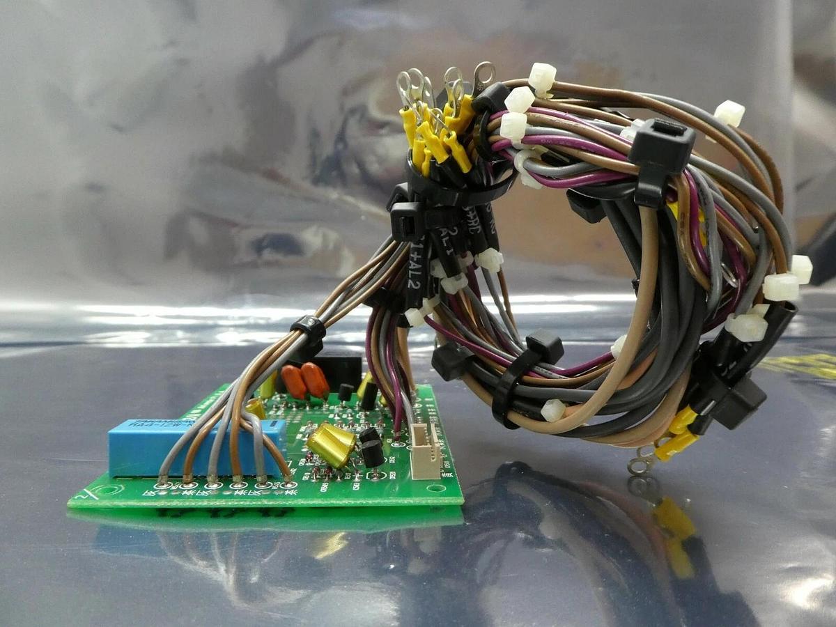 Used TDK 3EA00E182/A Interface Relay Board PCB hi-pric with Cables Used Working