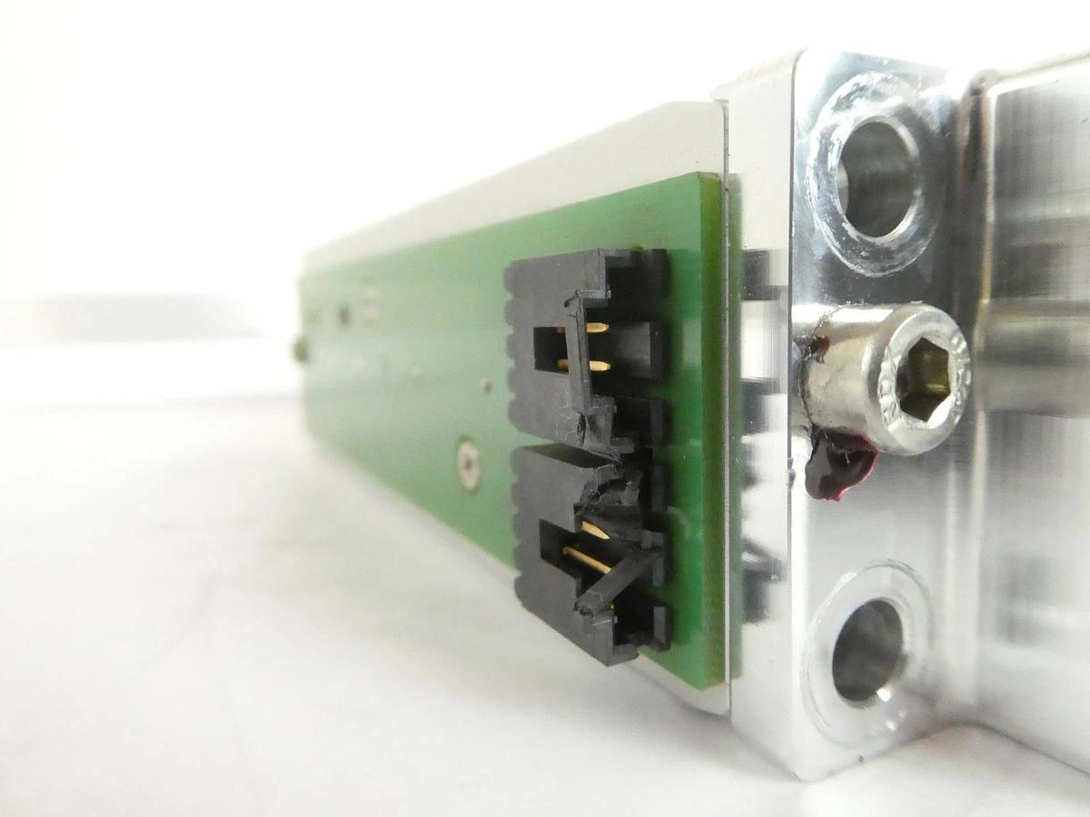Used VAT 0240X-CA24-BLK2 300mm Pneumatic Vacuum Slit Valve Actuator and Gate Working