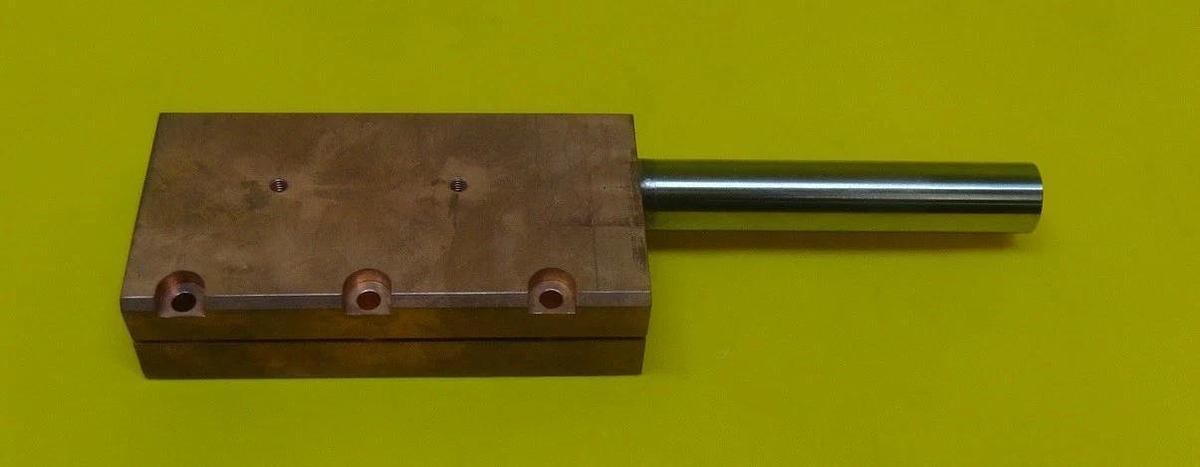 AMAT Applied Materials 0040-91728 Ceramic Forged Heater Holder New