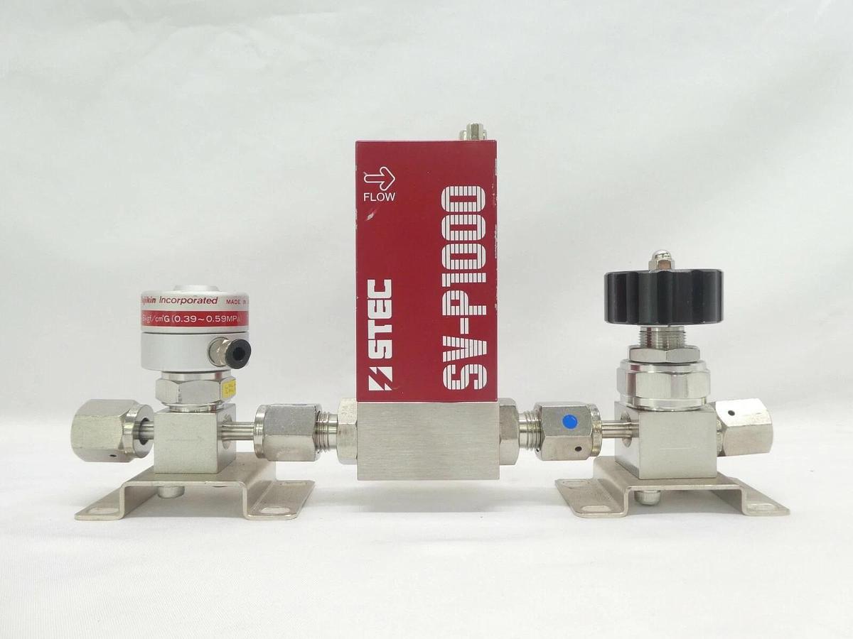 Used STEC SV-P1203 Pneumatic Flow Controller SV-P1000 Fujikin 021333 023718 Lot of 2