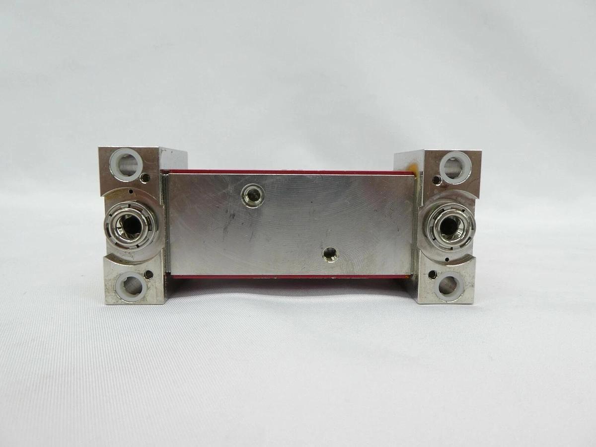 Used STEC SEC-7330M MFC Mass Flow Controller SEC-7330 300 CCM Cl2 Working Spare