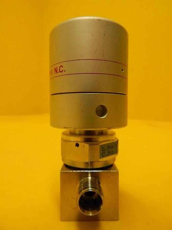 Used Fujikin RKE0K6000 Pneumatic Valve 021372 Normally Closed Reseller Lot of 5 Used