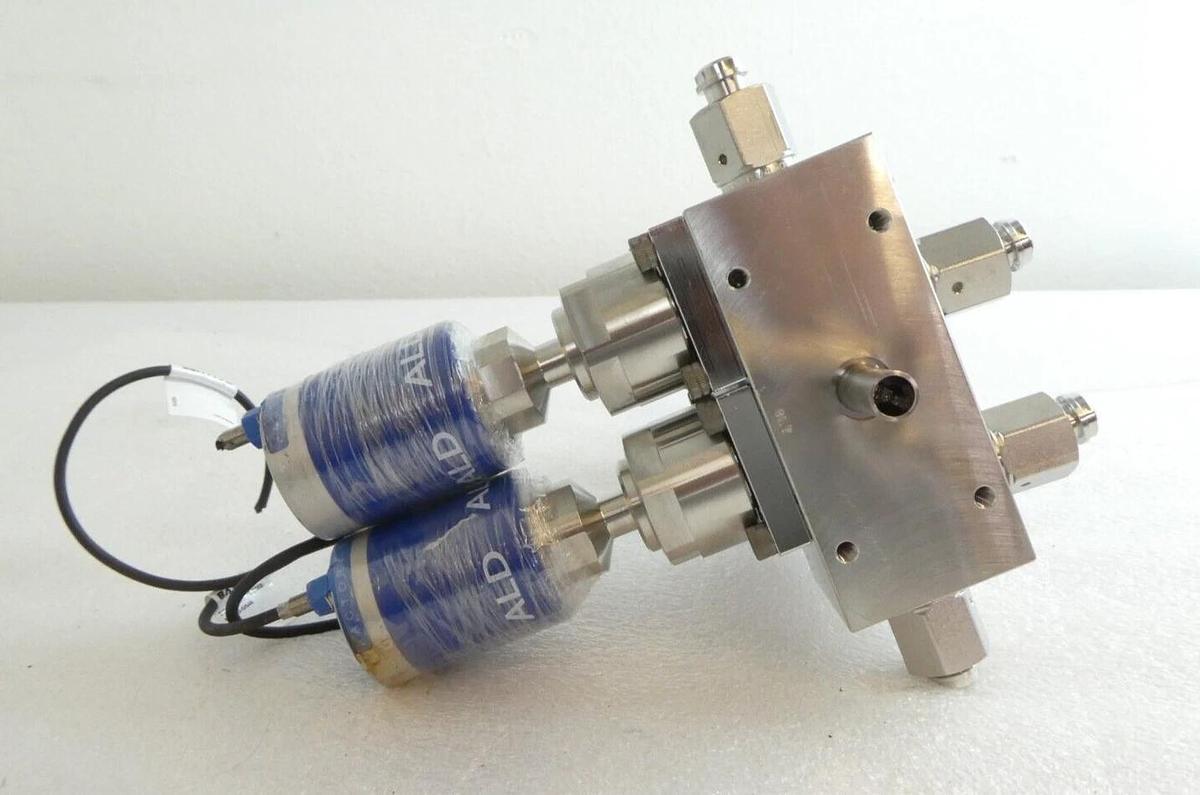 Used Swagelok 6LVV-MSM-ALD6T-HF3-P-CS Diaphragm Valve Assembly ALD Working Spare