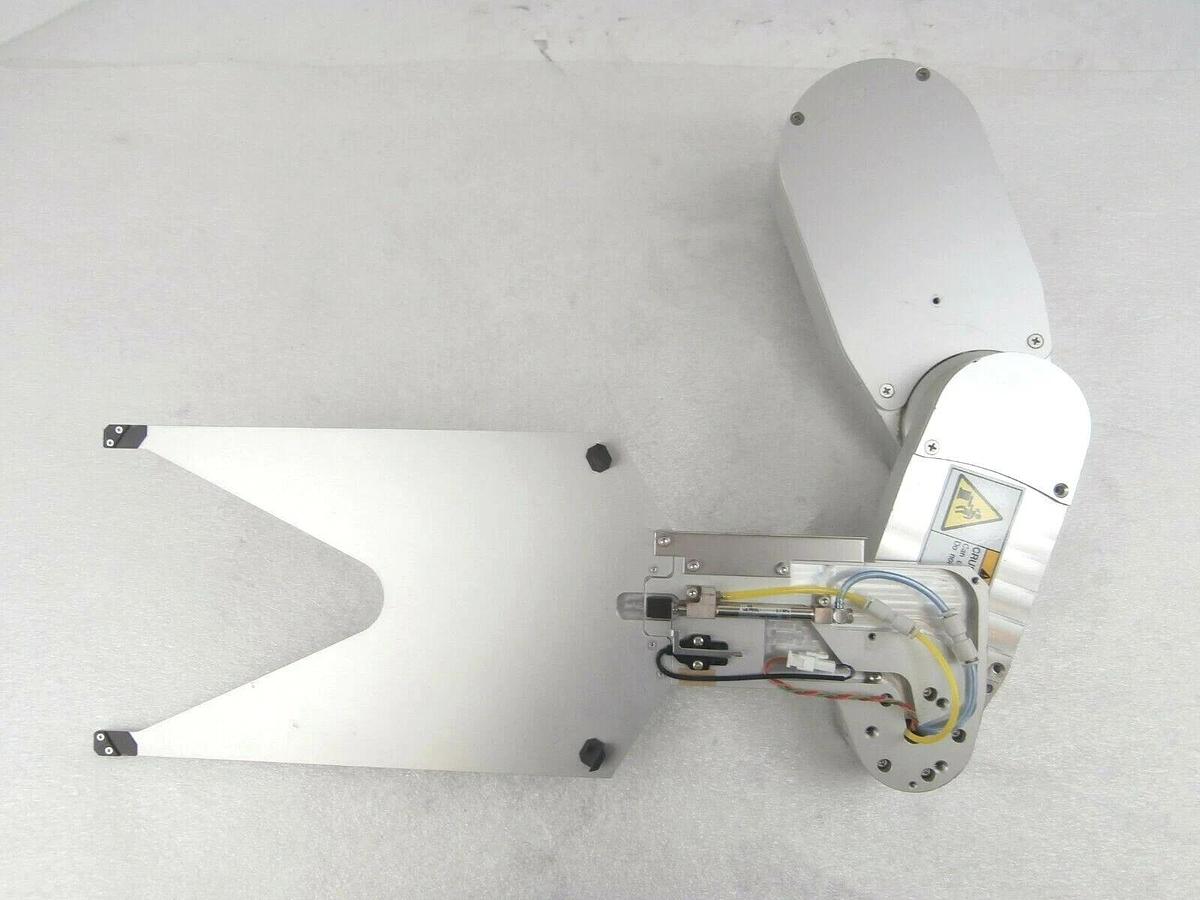 Used Yaskawa Electric XU-RC350D-D91 Indexer Robot Lower Arm with End Effector As-Is