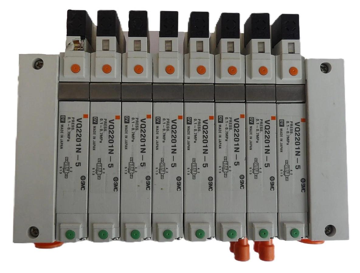 Used SMC VV5Q21-ULB990061 8-Port Pneumatic Valve Manifold EX160-SDN1 Working