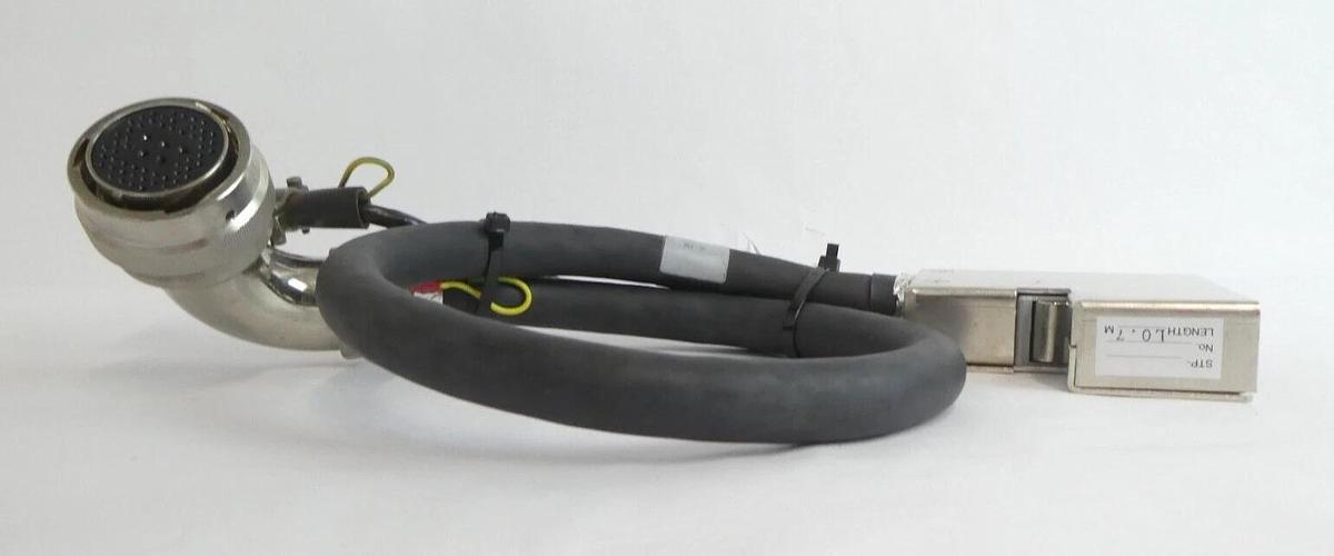 Used AMAT Applied Materials 0150-33250 P035Y001B031 Turbomolecular Cable Set Working