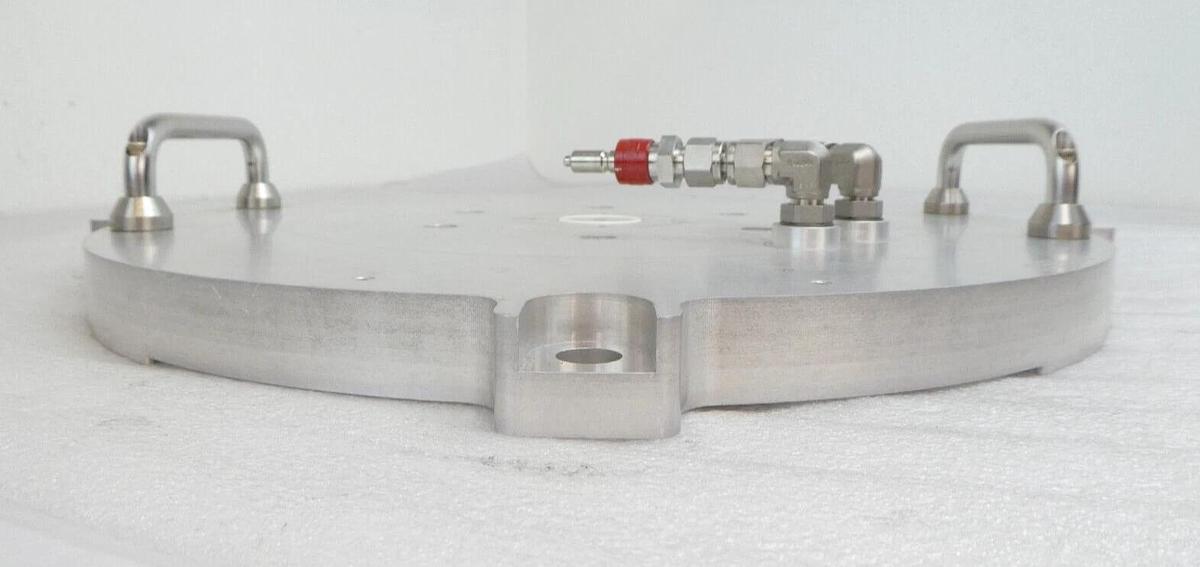 Used AMAT Applied Materials 0040-43138 300mm Chamber Lid Cover Producer Working