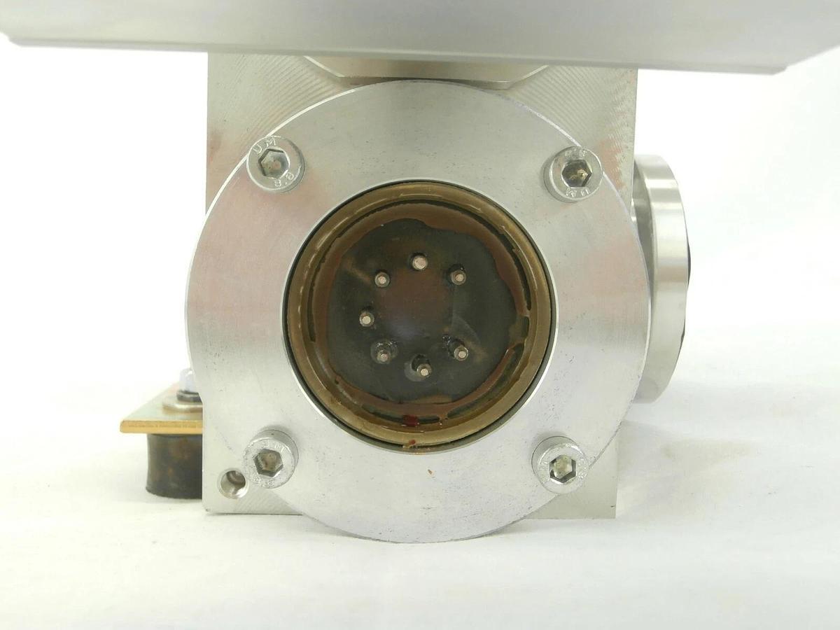 Used Leybold 200.59.928 UL 500 Leak Detector Preamplifier Magnet Assembly Working