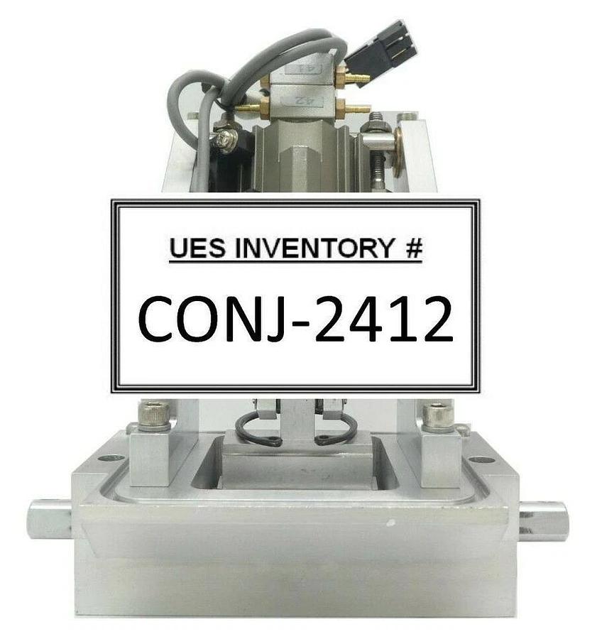 Used AMAT Applied Materials 0240-76513 5000 Cleanroom Slit Valve "H" 520 Chemraz