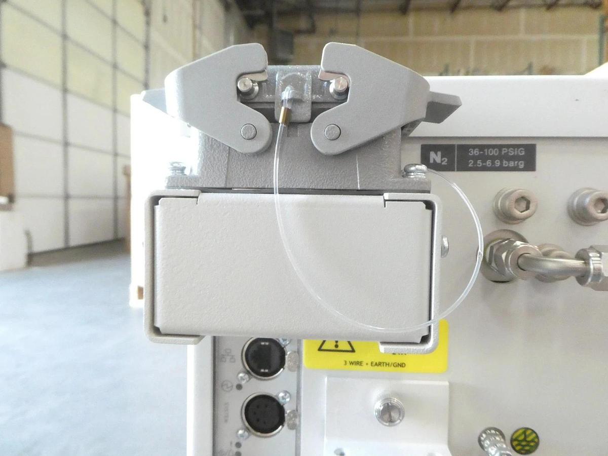 Refurbished iXH 100HT Edwards NRY45G000XS Vacuum Pump IXH100 208V Manufacturer Refurbished