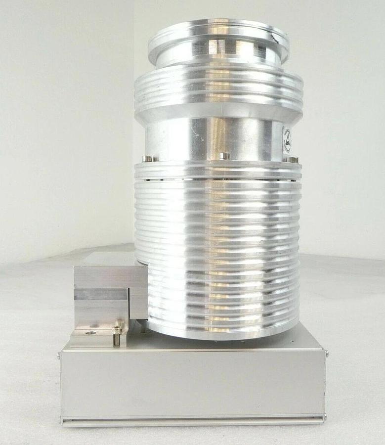 Used TURBOVAC MAG W 300 iPL Leybold 410300V0705 Turbomolecular Pump MAG.DRIVE Working