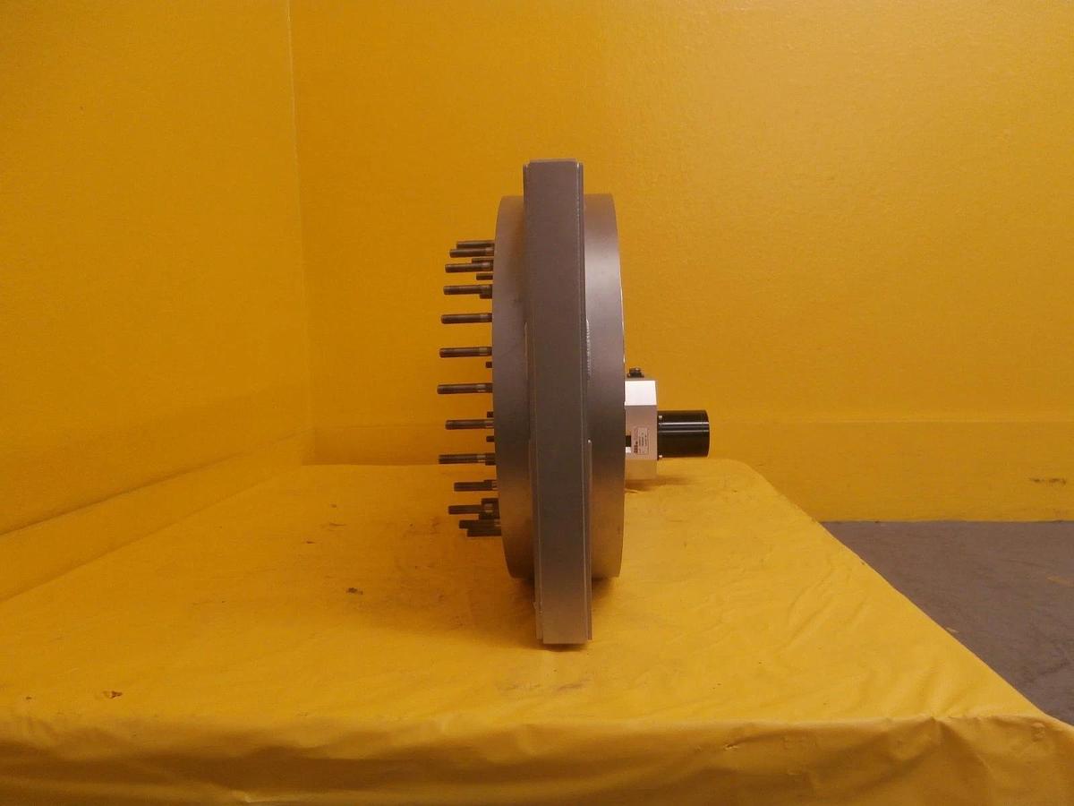 Used VAT 64250-CE52-1101 Motorized Actuator HV High Vacuum Gate Valve Cut Screw Used