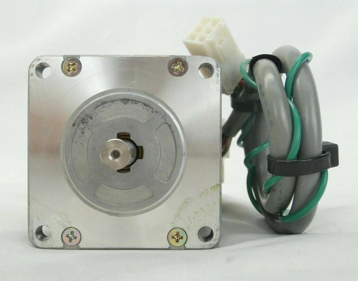 Used Sanyo Denki 103H7823-1710 Stepping Motor StepSyn D6CL-8.0F JEOL JWS-2000 Working