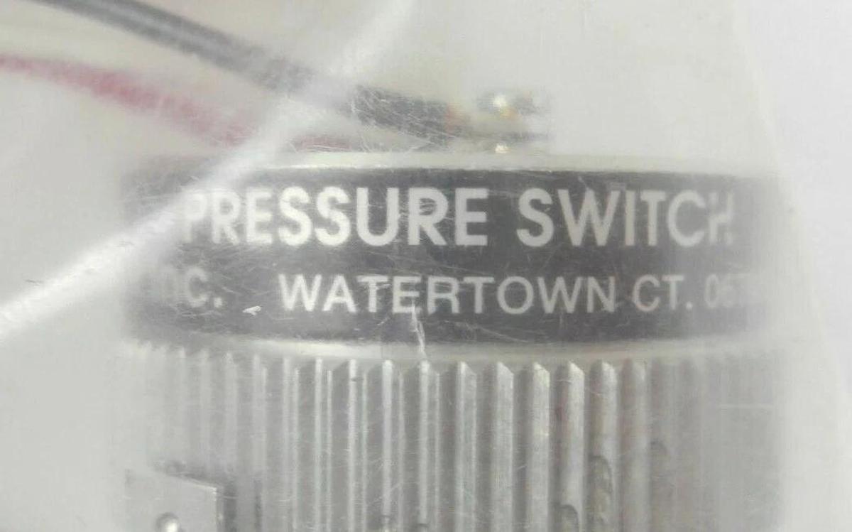 Bristol Babcock 506008-649 Pressure Switch ASM 02-321145C01 Lot of 3 New Spare