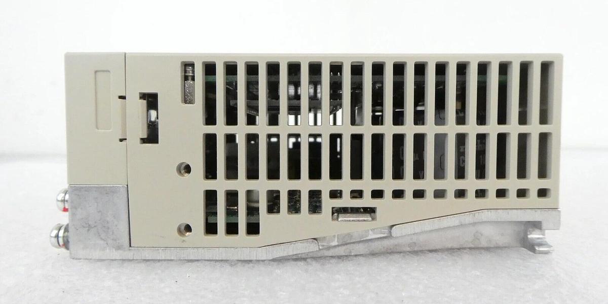 Used Yaskawa Electric SGDS-01A72AY583 Servo Drive SERVOPACK SynqNet Lot of 2 Working