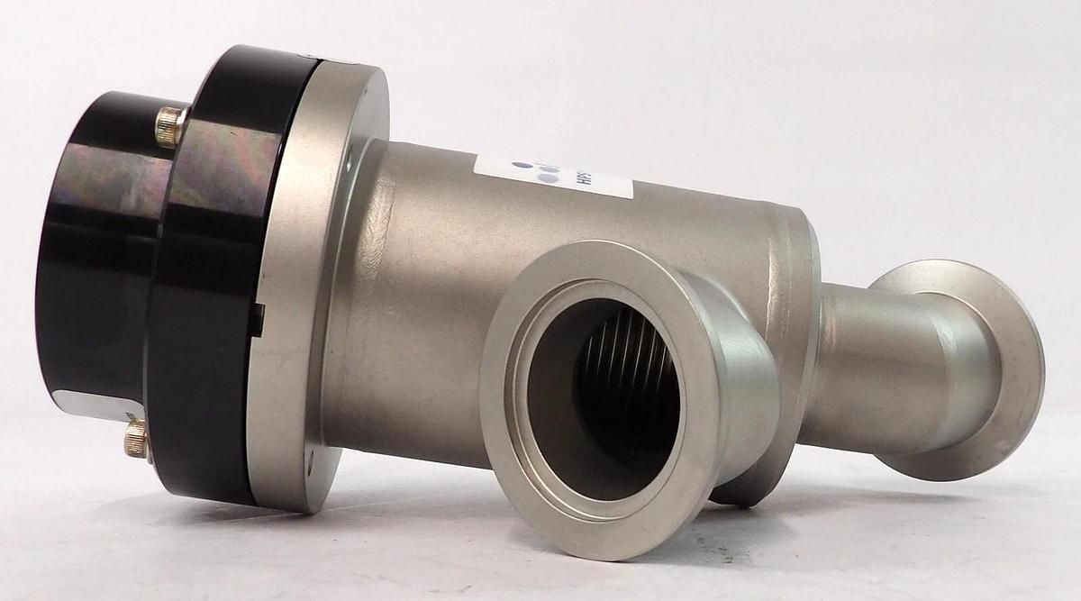 Used MKS Instruments 100016770 Ultra High Vacuum Angle Valve AMAT Working