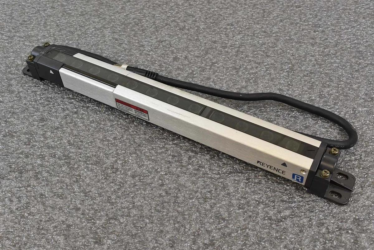 Used Keyence PJ-V20R / PJV22R Transmitter Base w/ Extension Safety Light Curtain