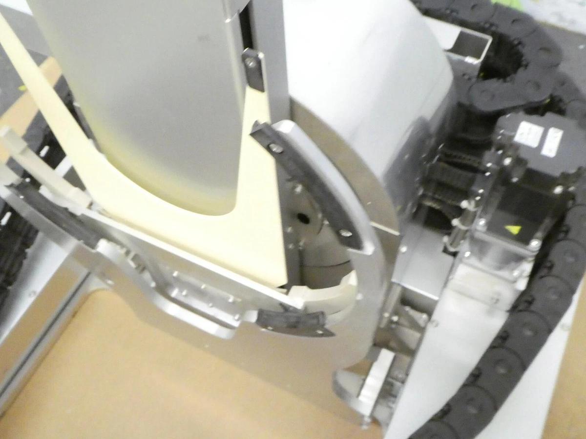 Used TEL Tokyo Electron 300mm Transfer Robot with Linear Track Working Surplus