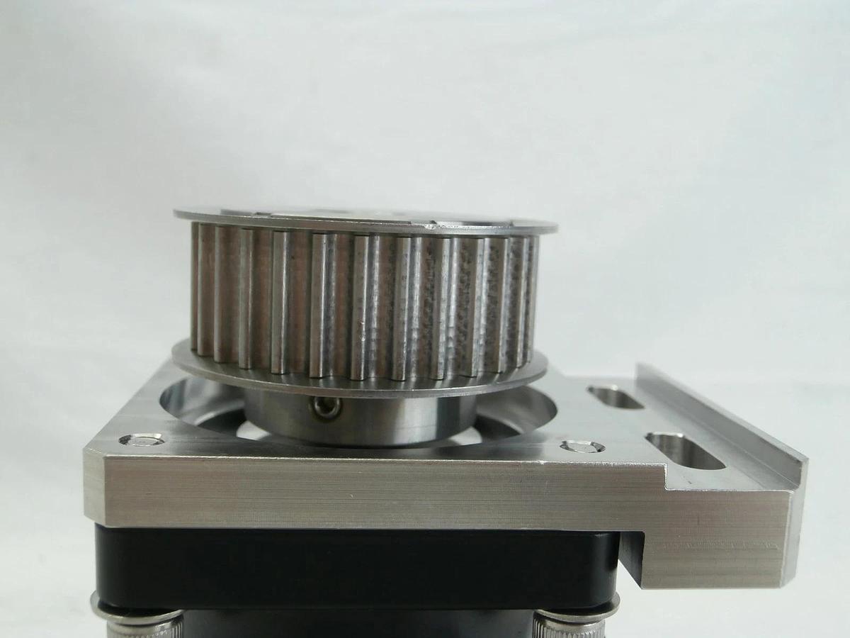 Used Sanyo Denki 103F7851-80HXL4 Stepping Motor StepSyn Actuator RH-14-50-CC-SP Used