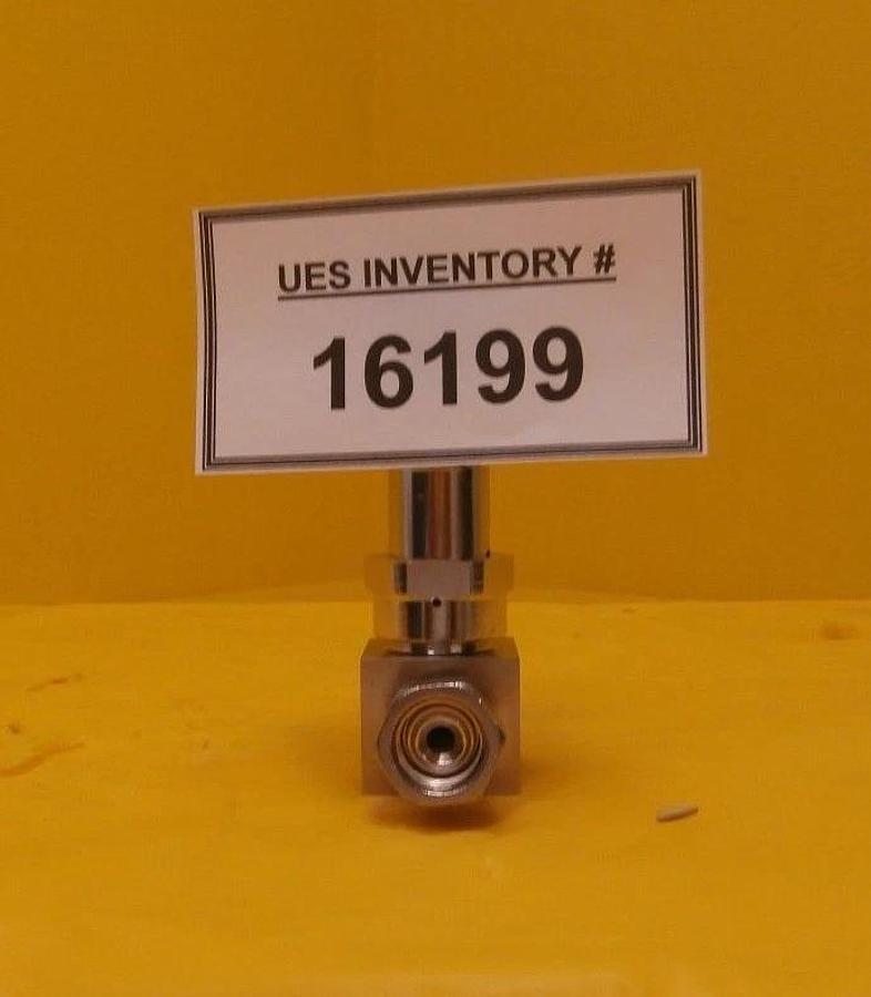 Used Parker Veriflo 4V1-P4K-11AC-SSV-PP High Purity Bellows Valve Used Working