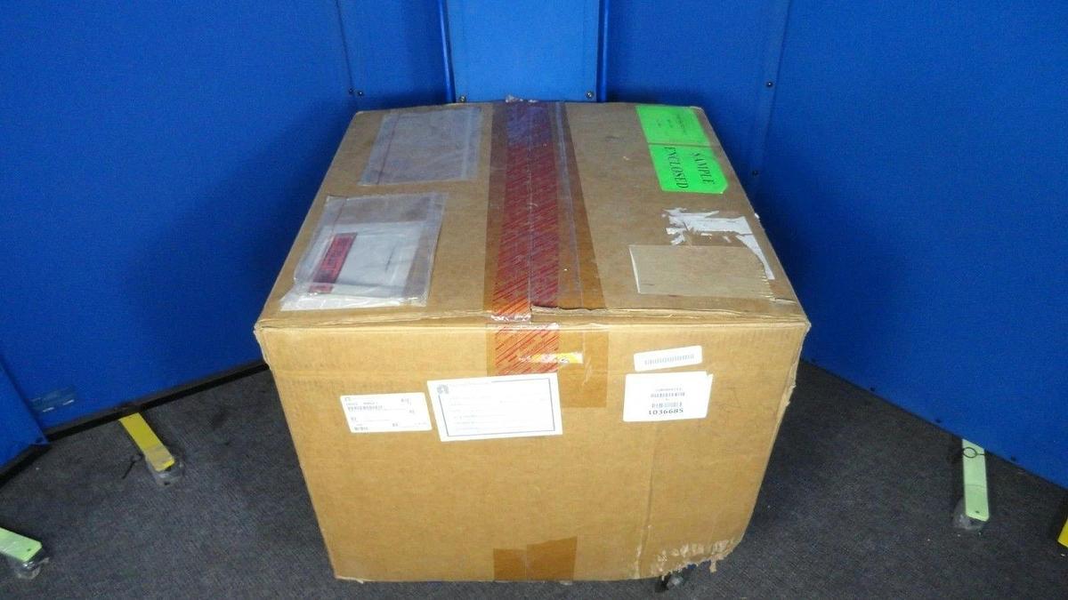 Used AMAT Applied Materials 0020-99521-005 Al Alloy Shield Inner eSIP 300mm Used