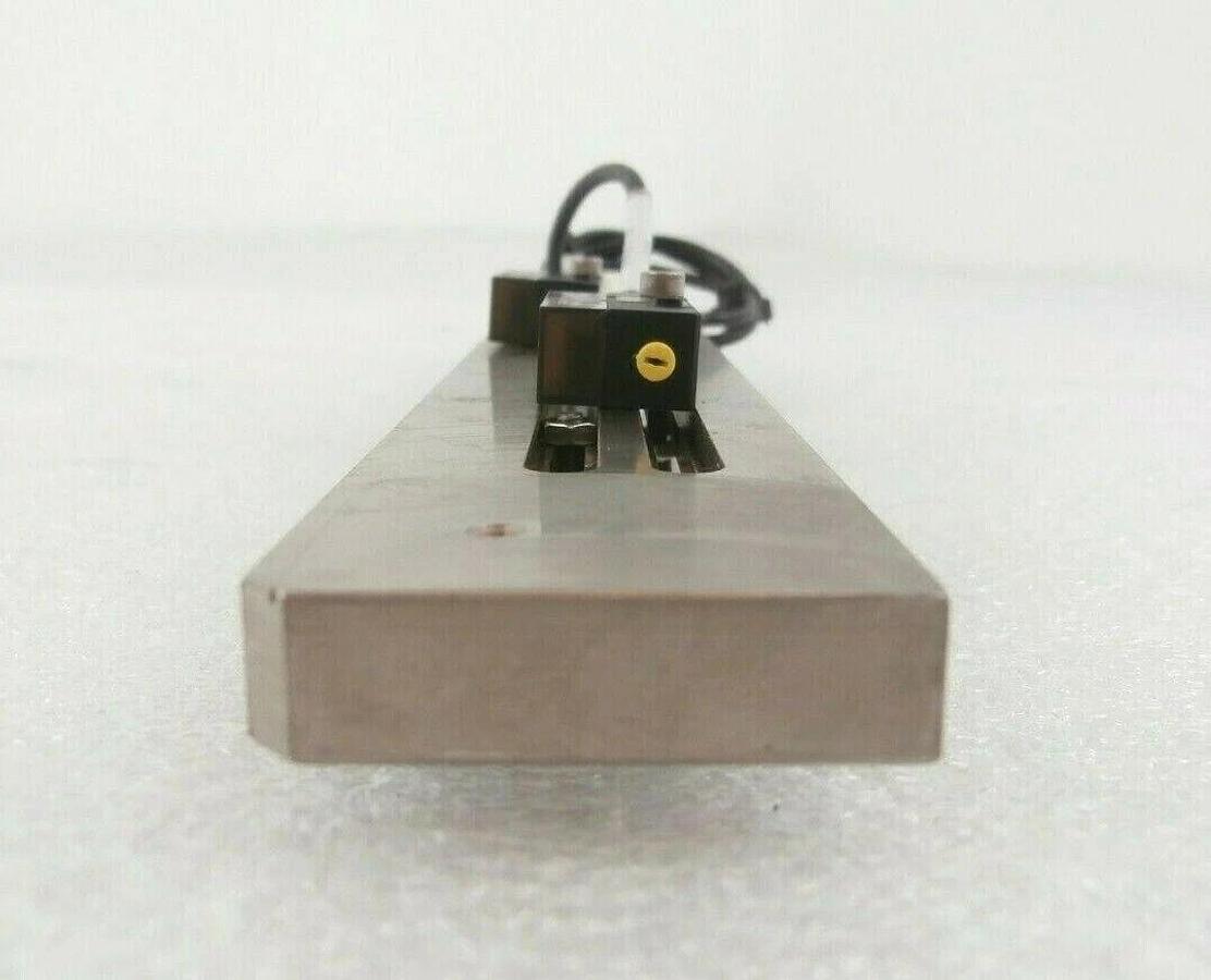 Used Yamatake HLB-D130DN Convergent Measurement Laser Sensor Reseller Lot of 4 Spare