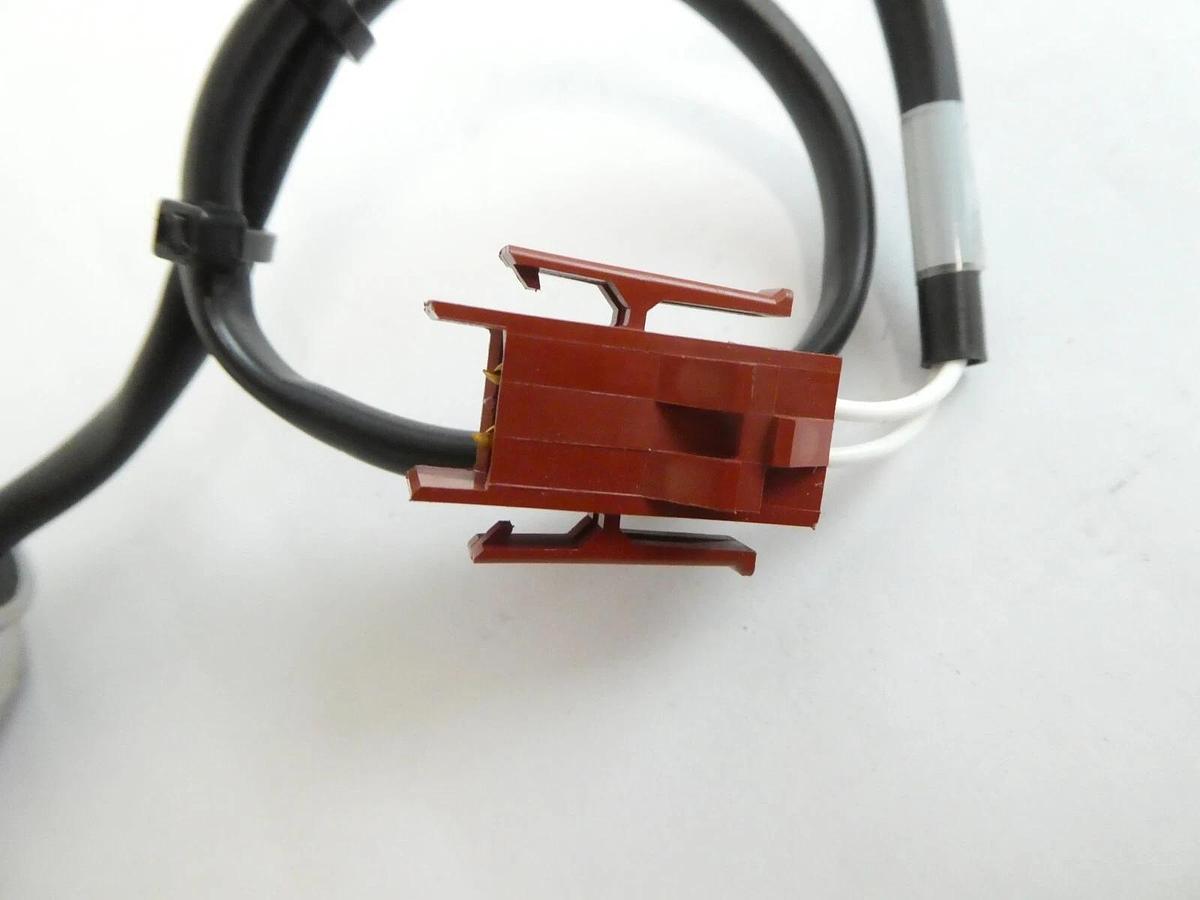 Used UE Precision Sensors E36W-L50 E36W-L33 Absolute Pressure Switch Lot of 8 Working