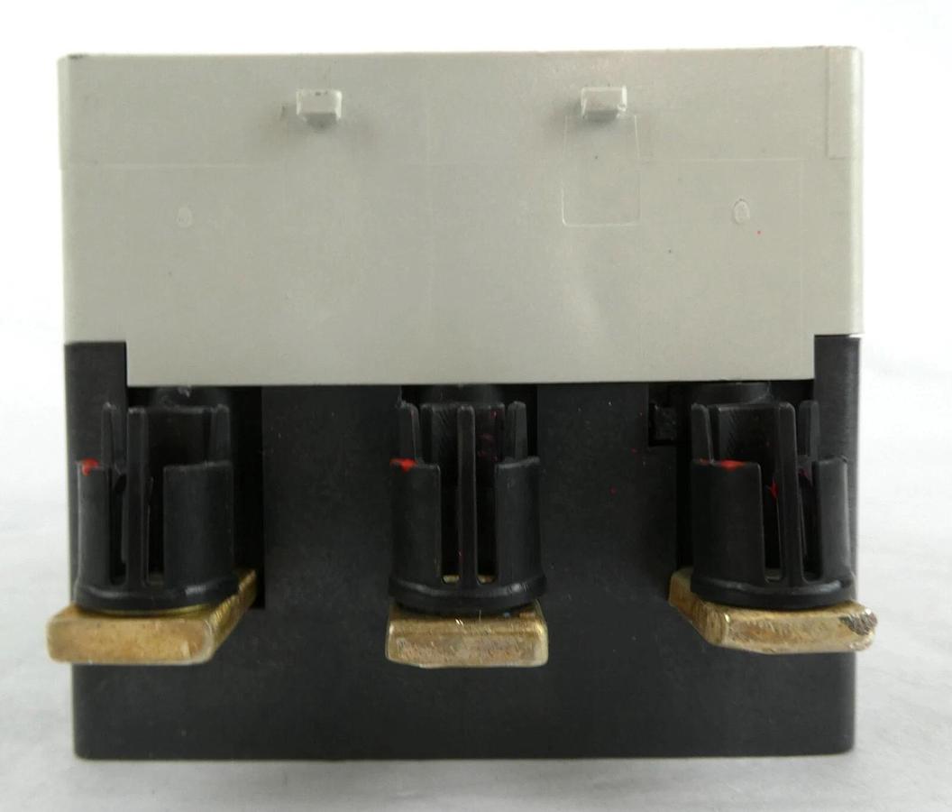 Used Eaton ELJBN3250W Industrial Circuit Breaker 69D2610G04 G Series Working Spare