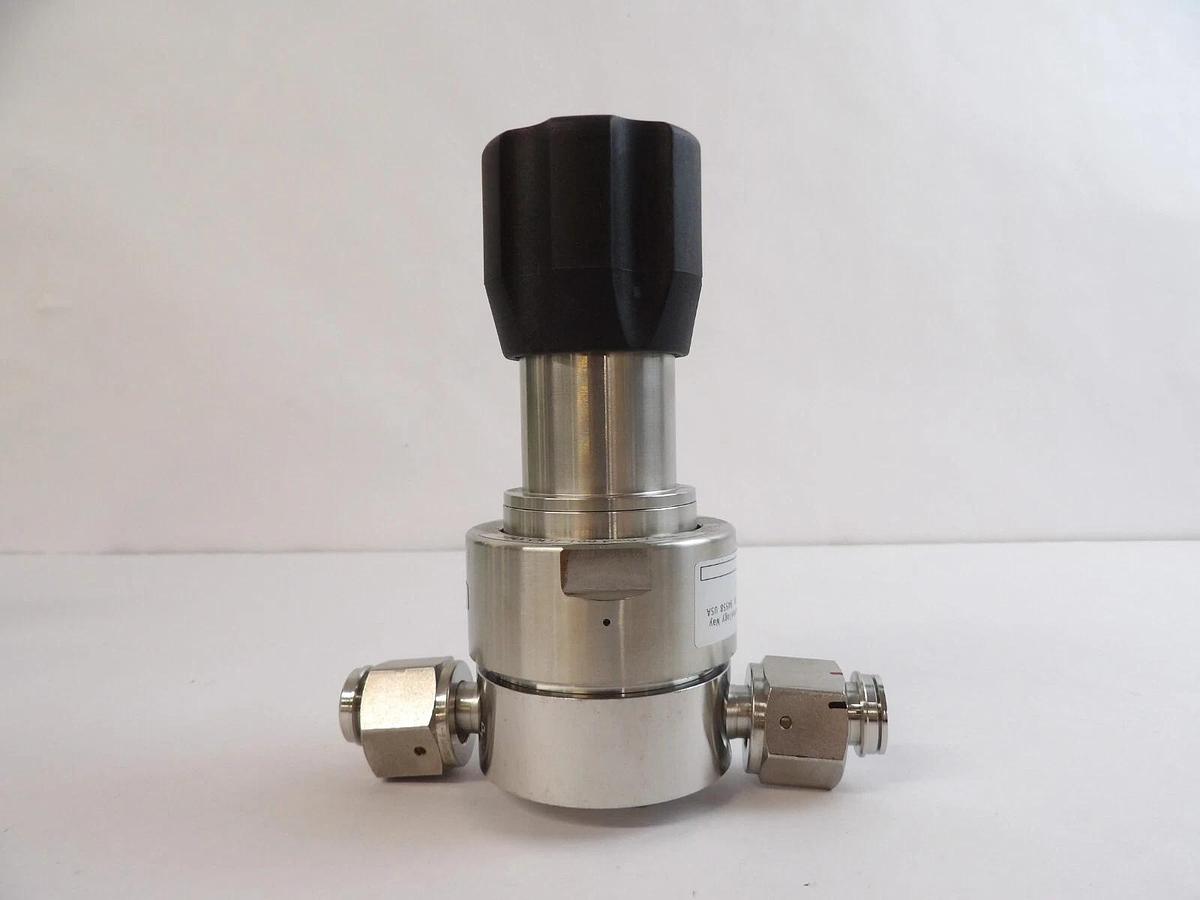 Used APTech 91-91202389 Diaphragm Valve AP1210SV 2PW FV8 FV8 FC Lot of 6 Working