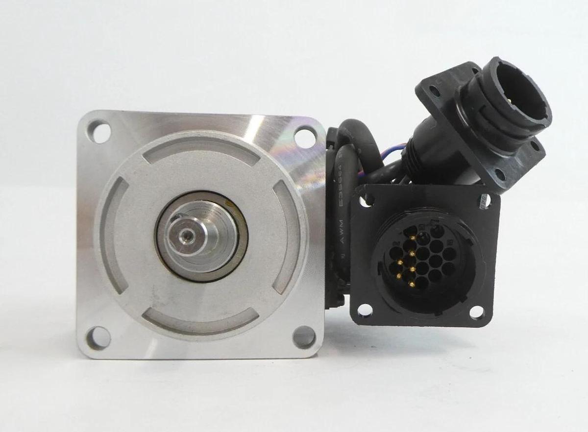 Used Sanyo Denki R2AA06010FCRBMM AC Servo Motor SANMOTION R Reseller Lot of 2 Working